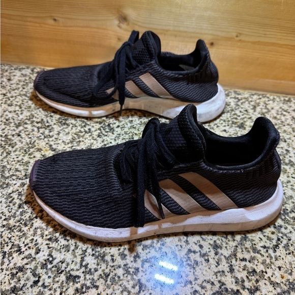 Adidas Black and Purple Running Shoes  Size 8 - Picture 2 of 10